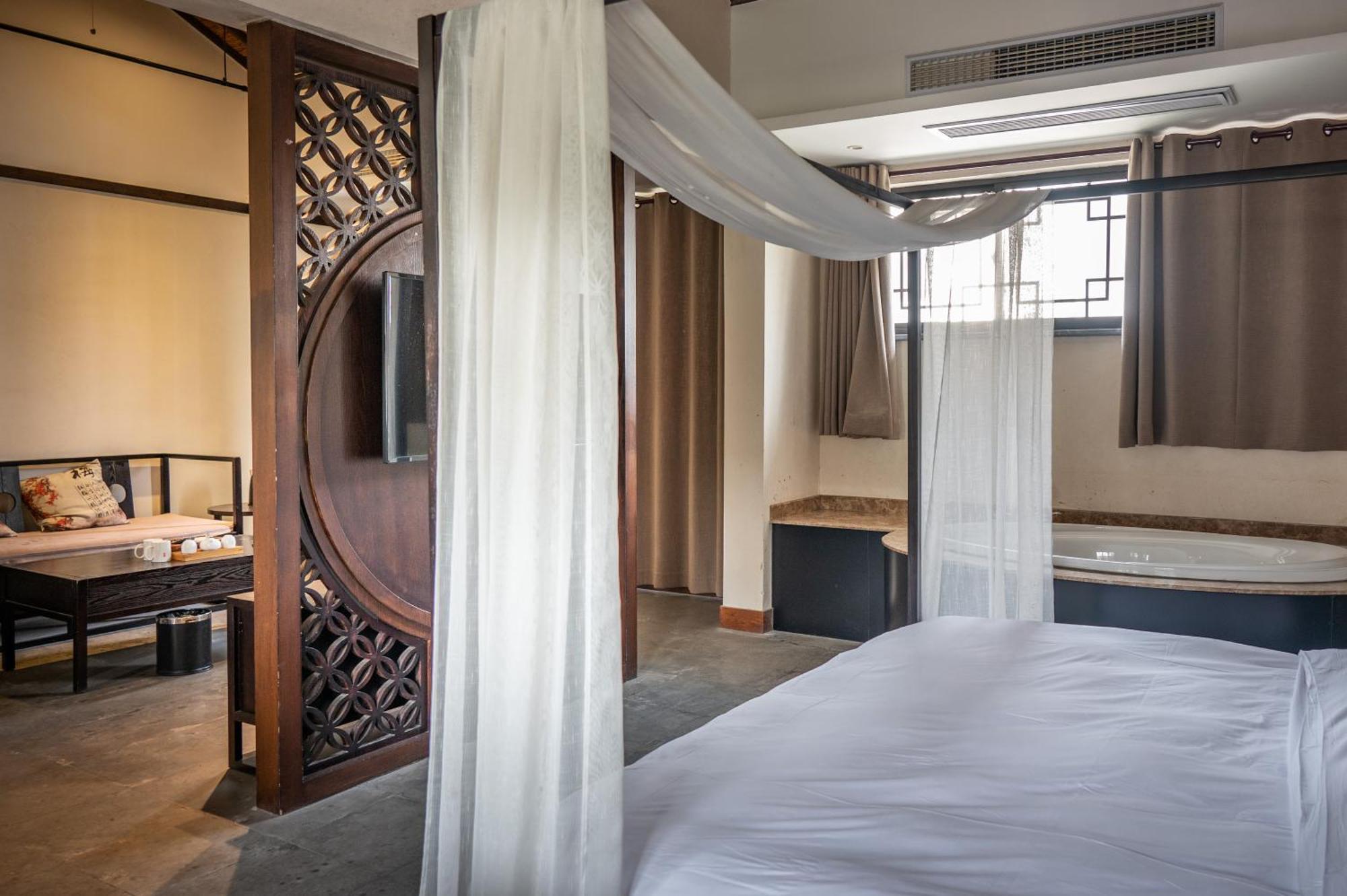 Tingjian Musu Private Soup Design Homestay - South Gate Of Wuzhen Xizha Scenic Area Tongxiang Exterior photo